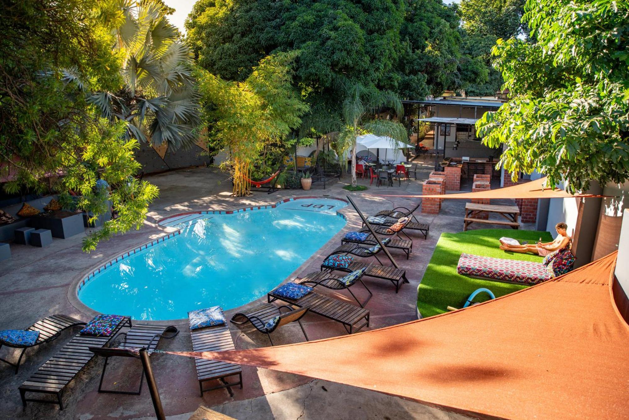 Victoria Falls Backpackers Zambia Livingstone Bagian luar foto